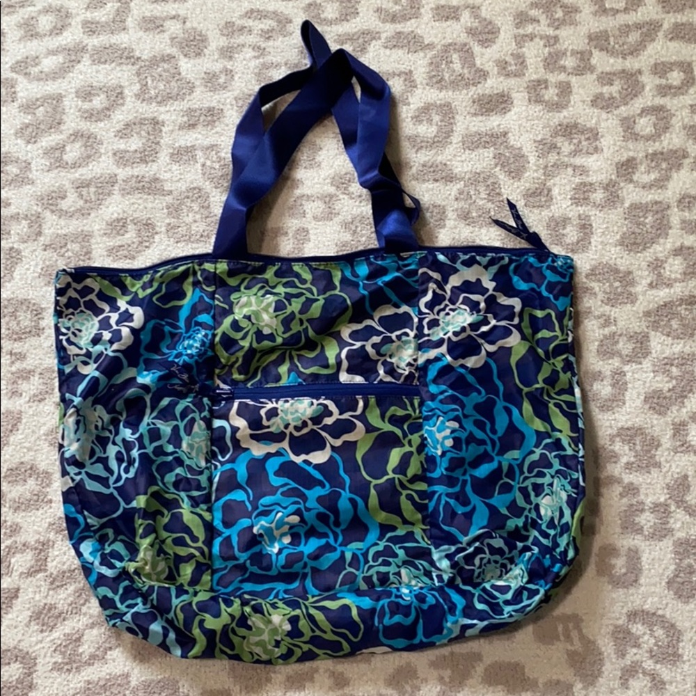 Vera Bradley Katalina Blues Tote In A Pouch